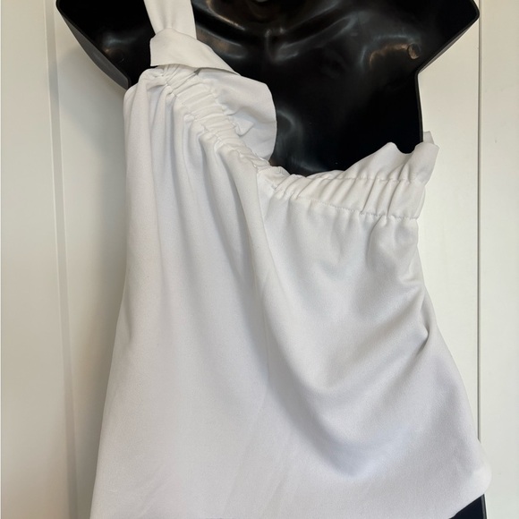 NWT Zara White One‎ Shoulder Ruched Ruffle Top Women Size Small - Picture 3 of 7
